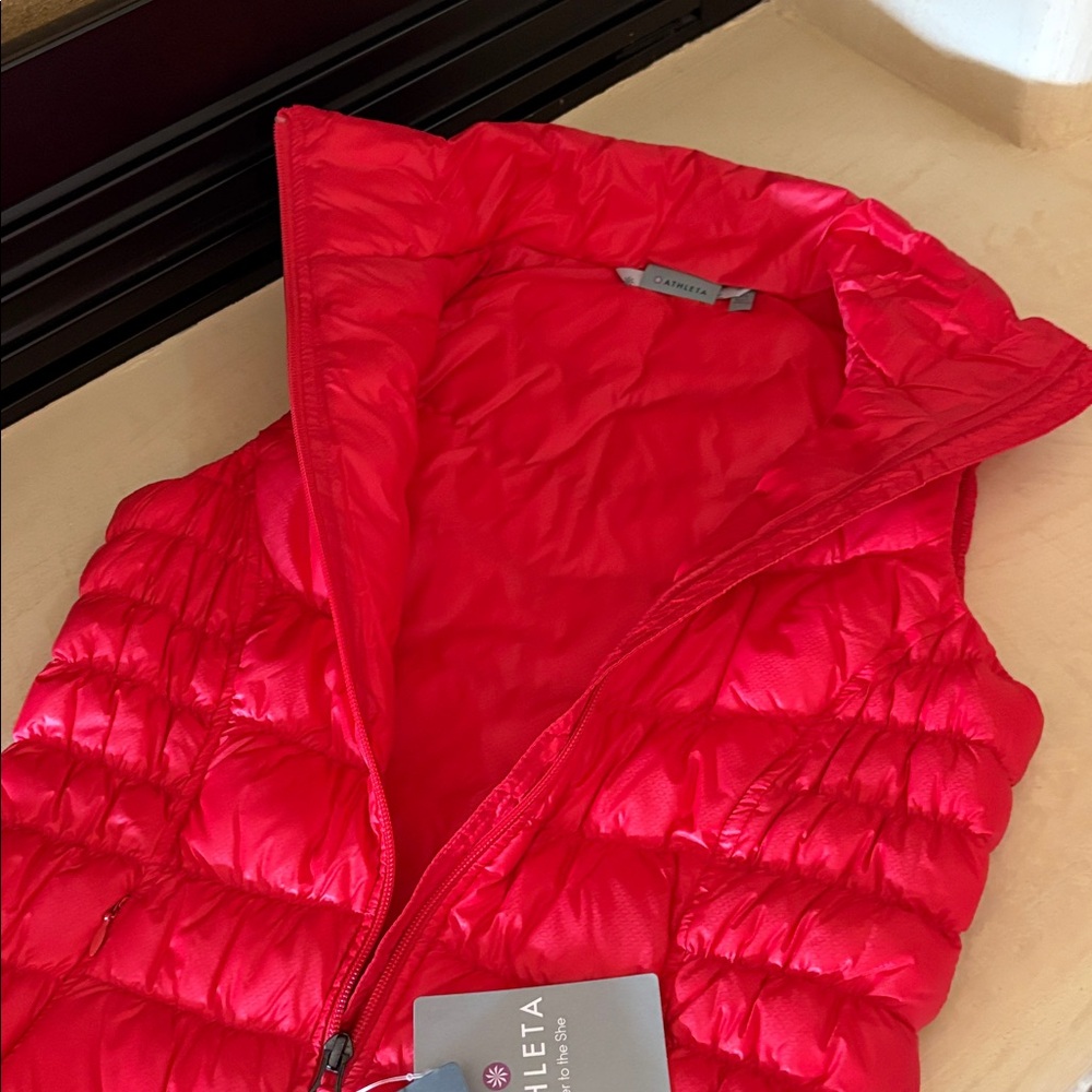 Athleta Red Downalicious Deluxe Vest - Picture 8 of 11